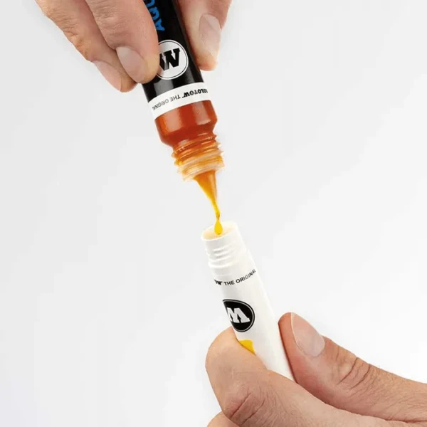 Marker Molotow Aqua Color varf pensula 4